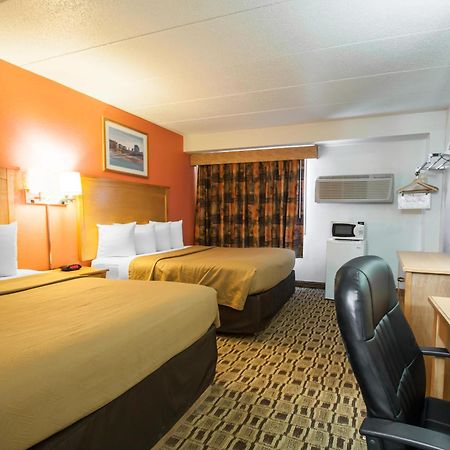 Econo Lodge Kansas City Downtown North Экстерьер фото