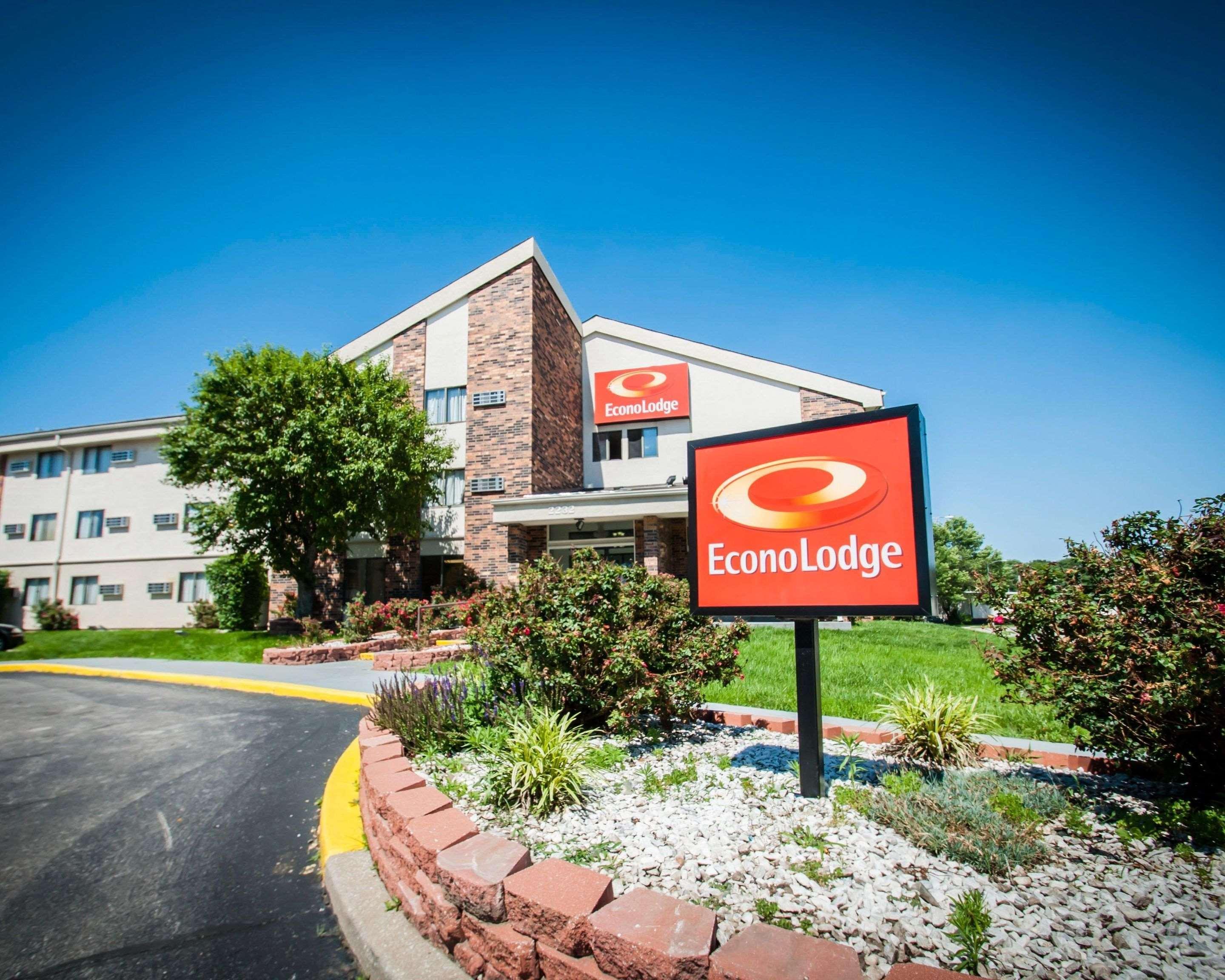 Econo Lodge Kansas City Downtown North Экстерьер фото