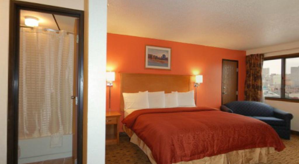 Econo Lodge Kansas City Downtown North Экстерьер фото